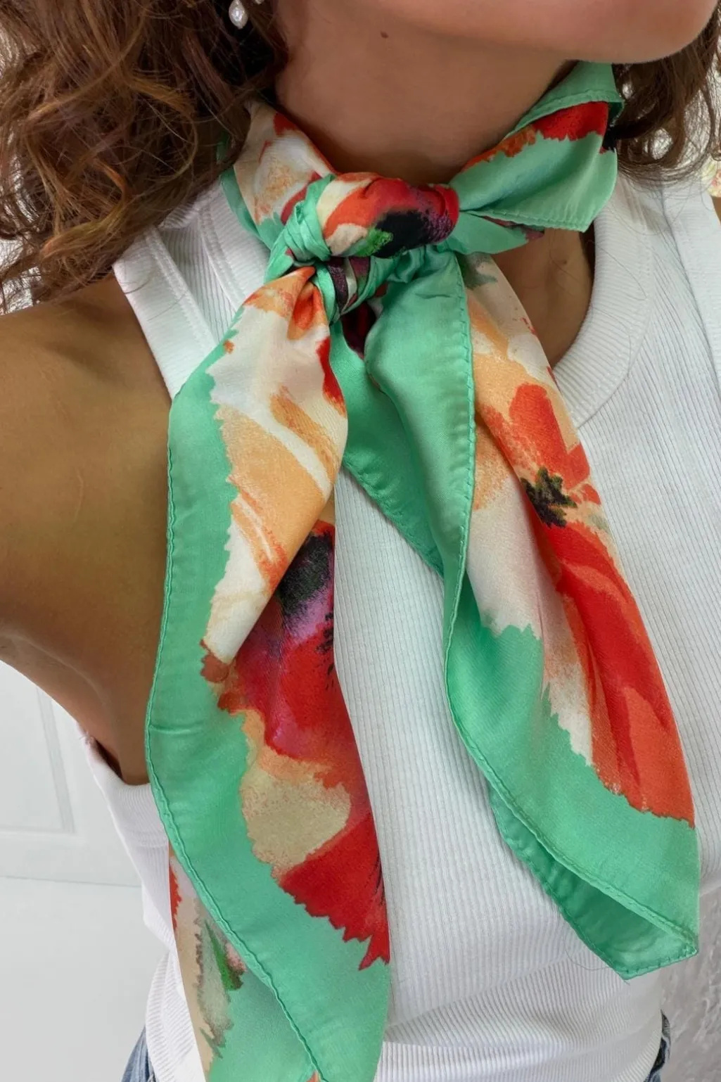 Aejuliska Scarf