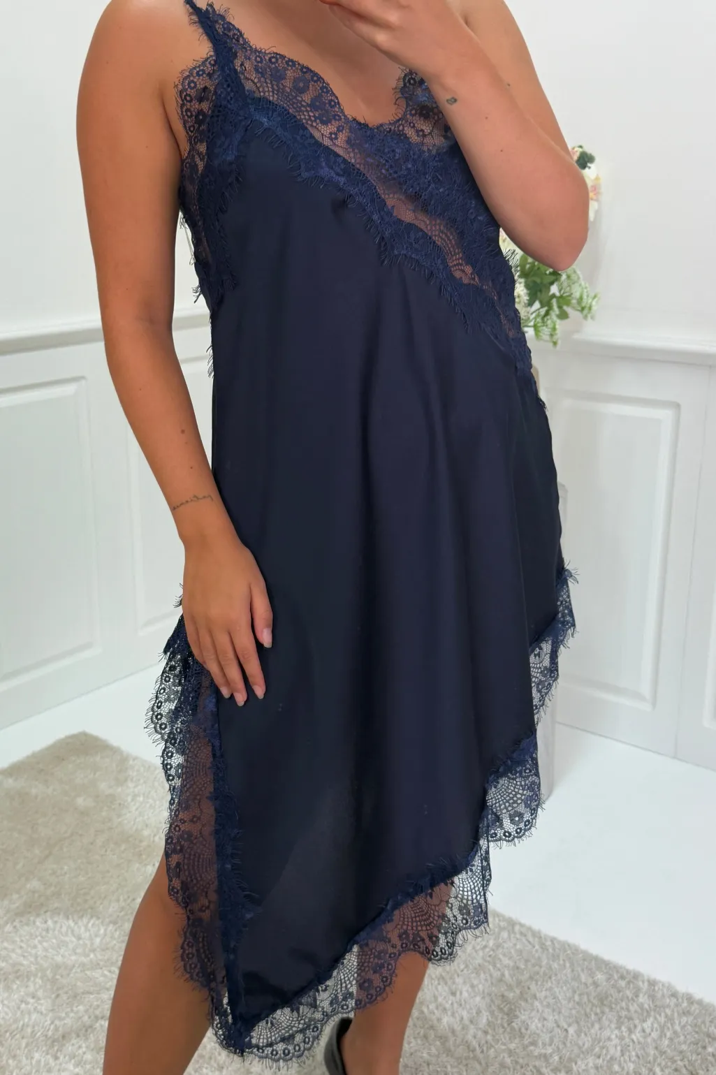Aeleni dress