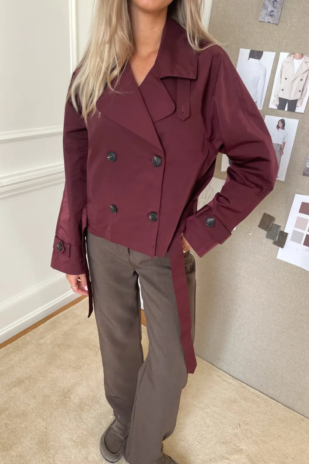 Almaic Trenchcoat A2319