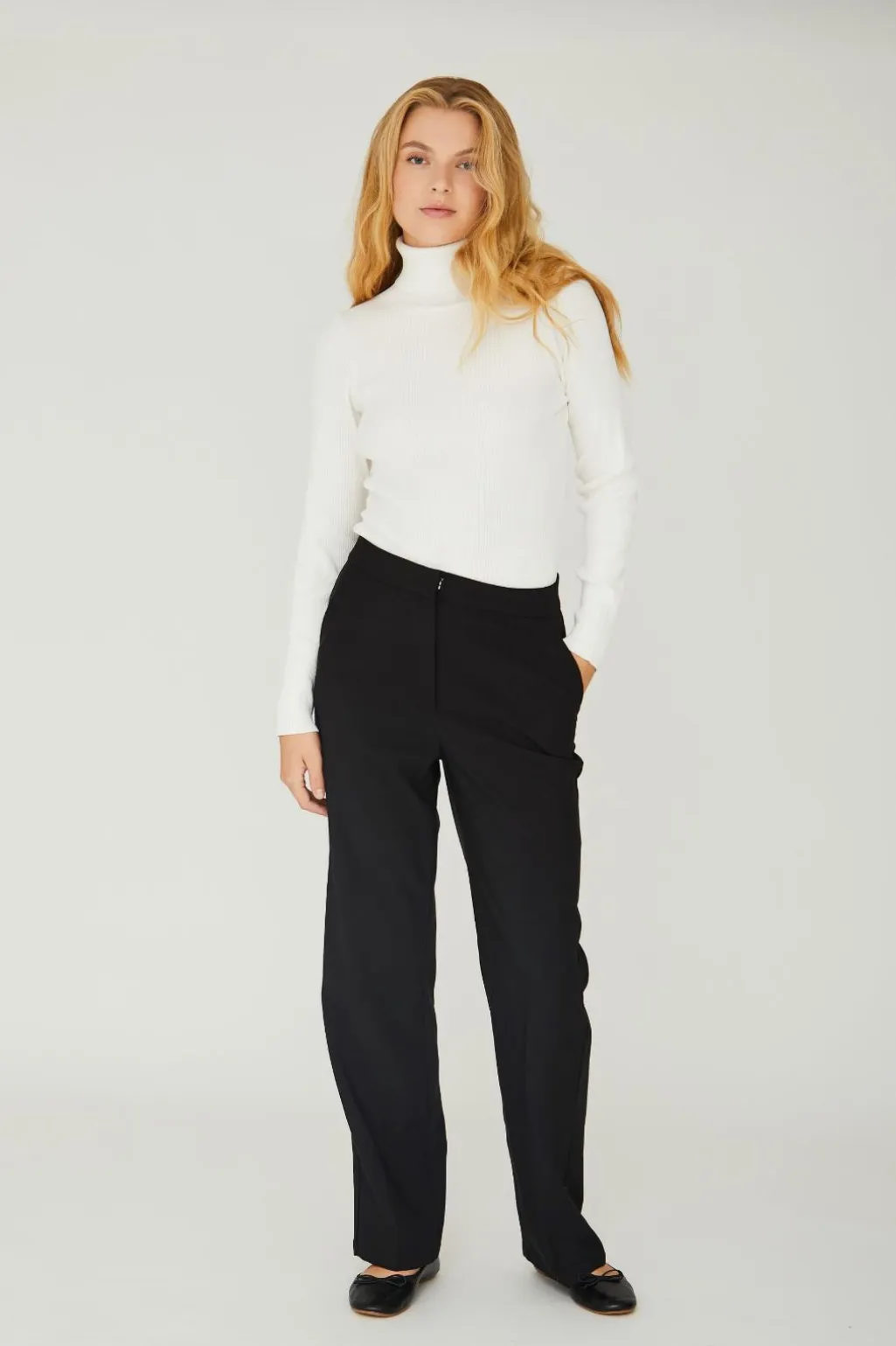 Avrib Rollneck Blouse