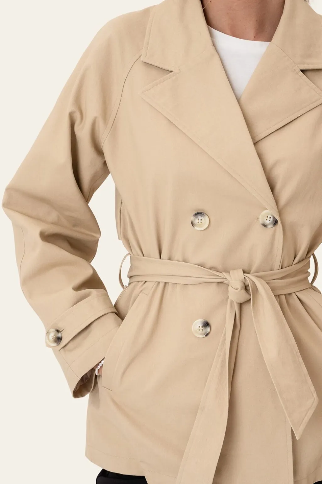 Beateic Trenchcoat A25101