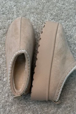 Blacacia Slipper