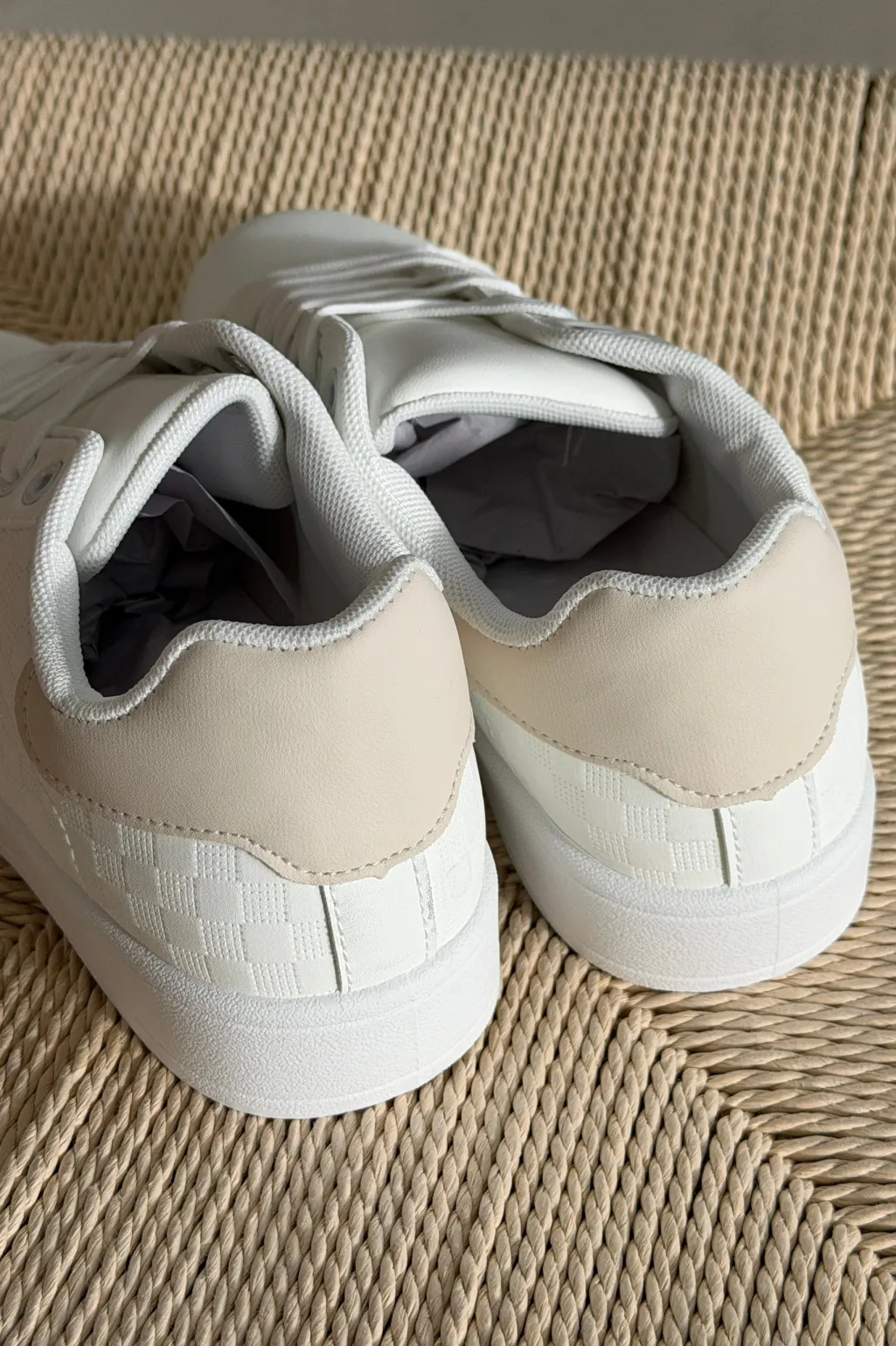 Blazalea Sneakers