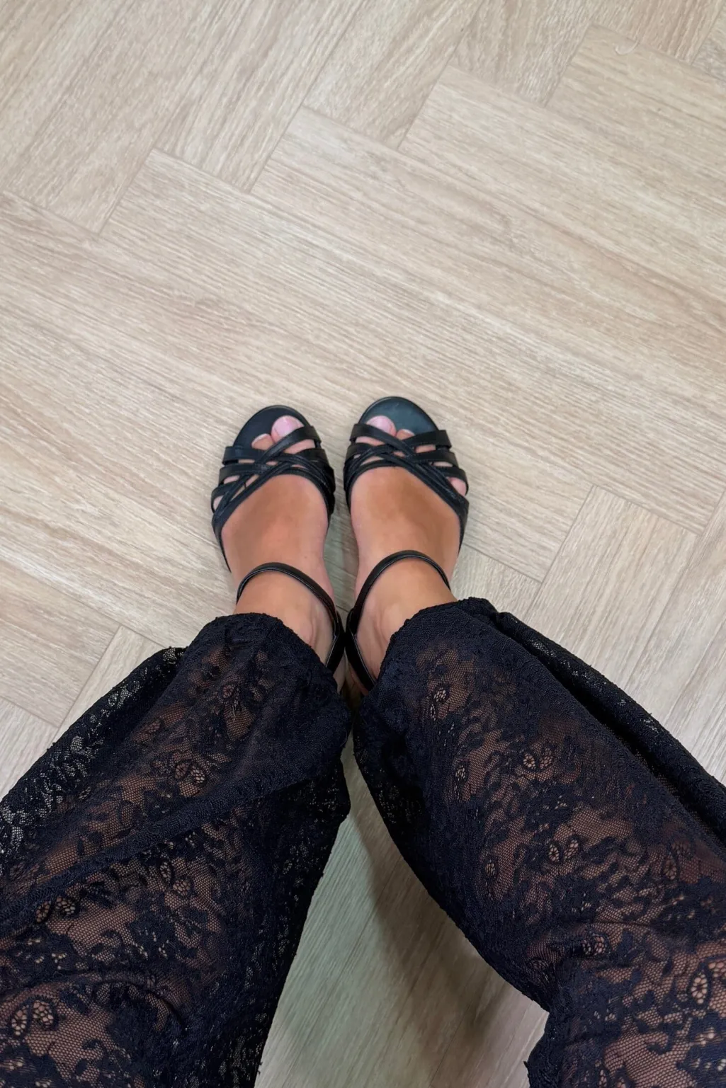 Blgeranium Sandals