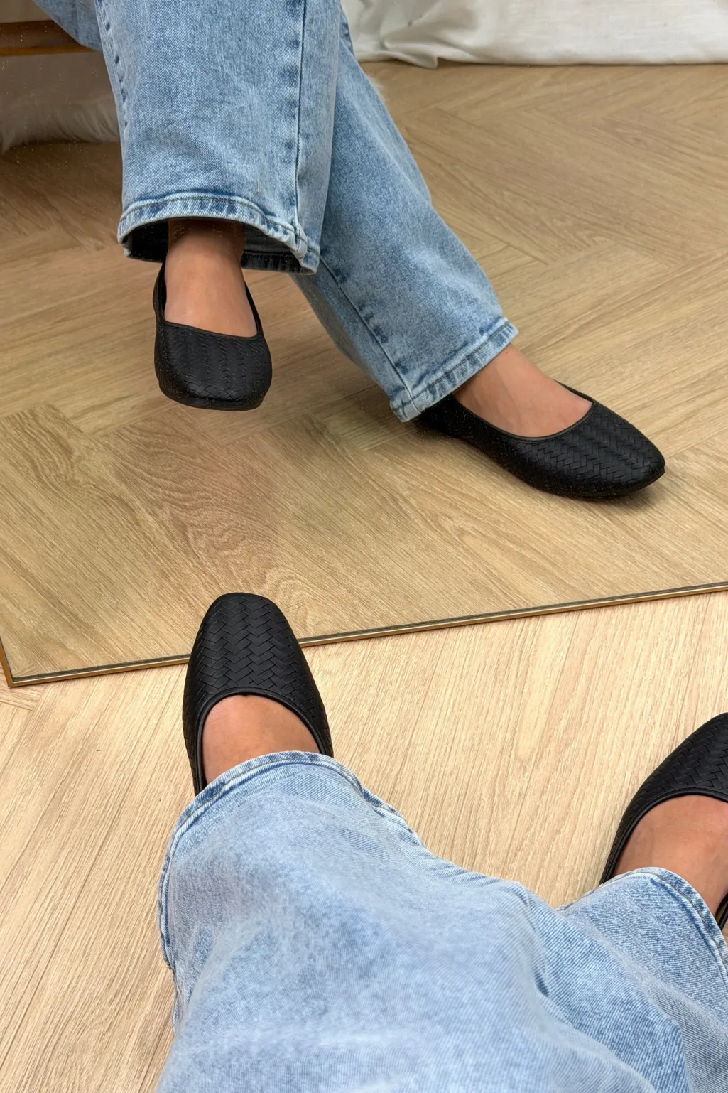 Blwisteria Ballet Flats