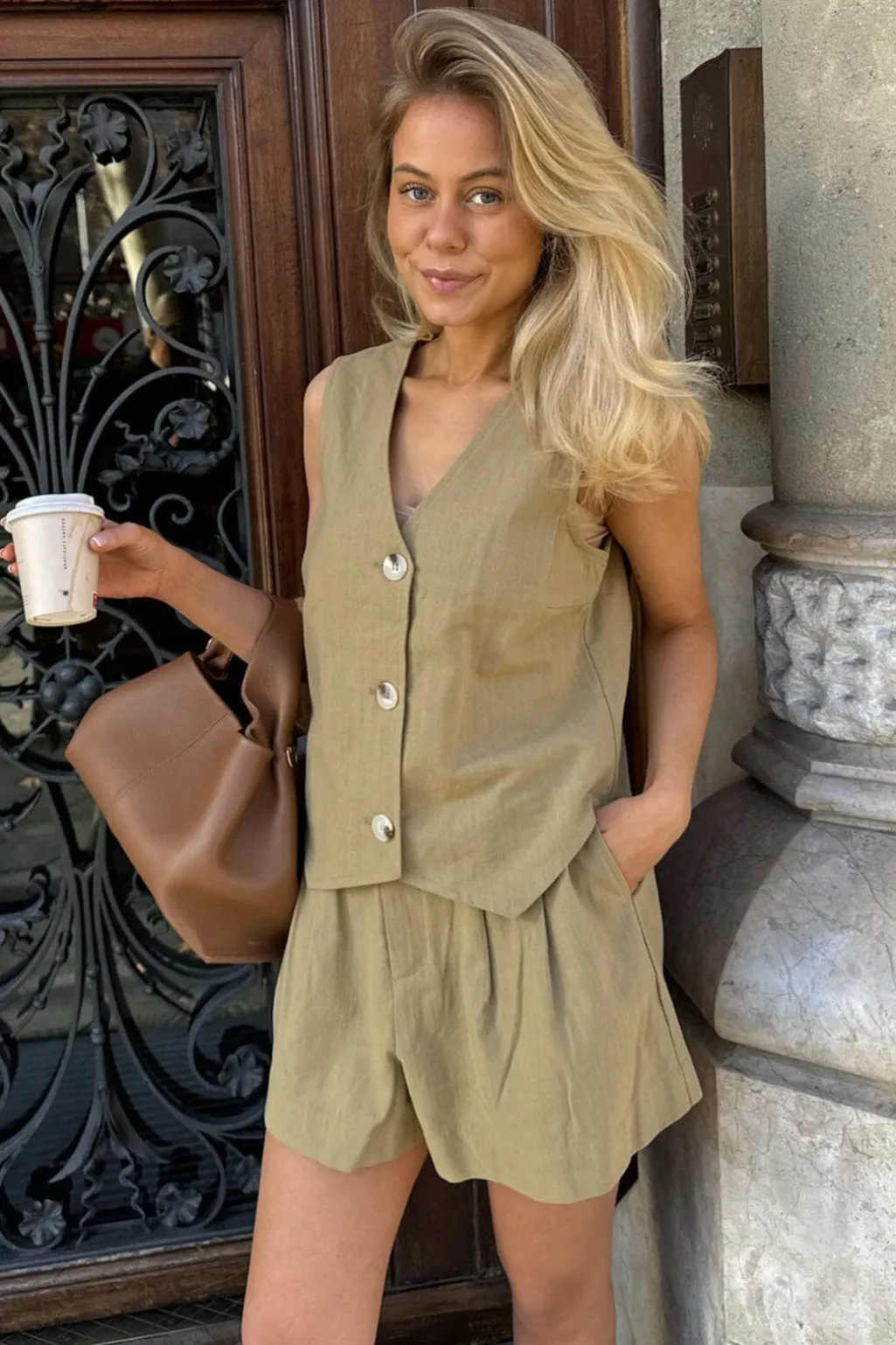 Celinaic Vest