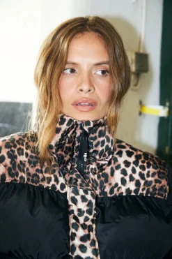 Crvalencia Puffer Jacket C387