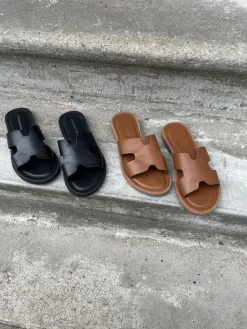 Csivy Leather