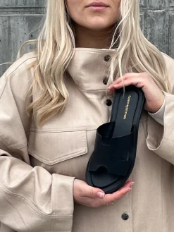 Csivy Leather