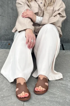 Csivy Leather