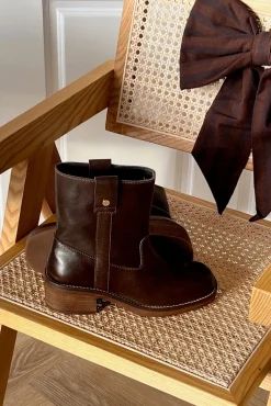 Cssay More /Tan CS8646