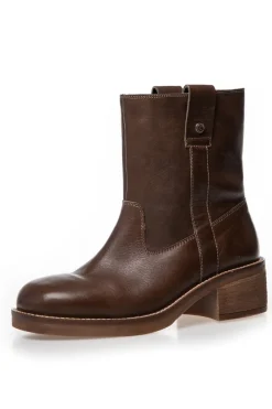 Cssay More /Tan CS8646
