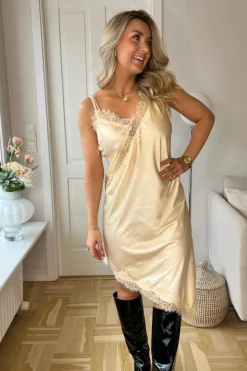 Dmlace Midi Dress 165094B