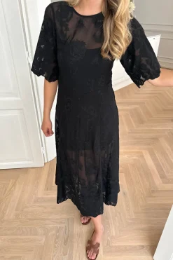 Ellinoric Lace Long Dress