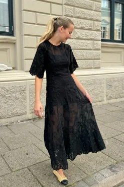 Ellinoric Lace Long Dress