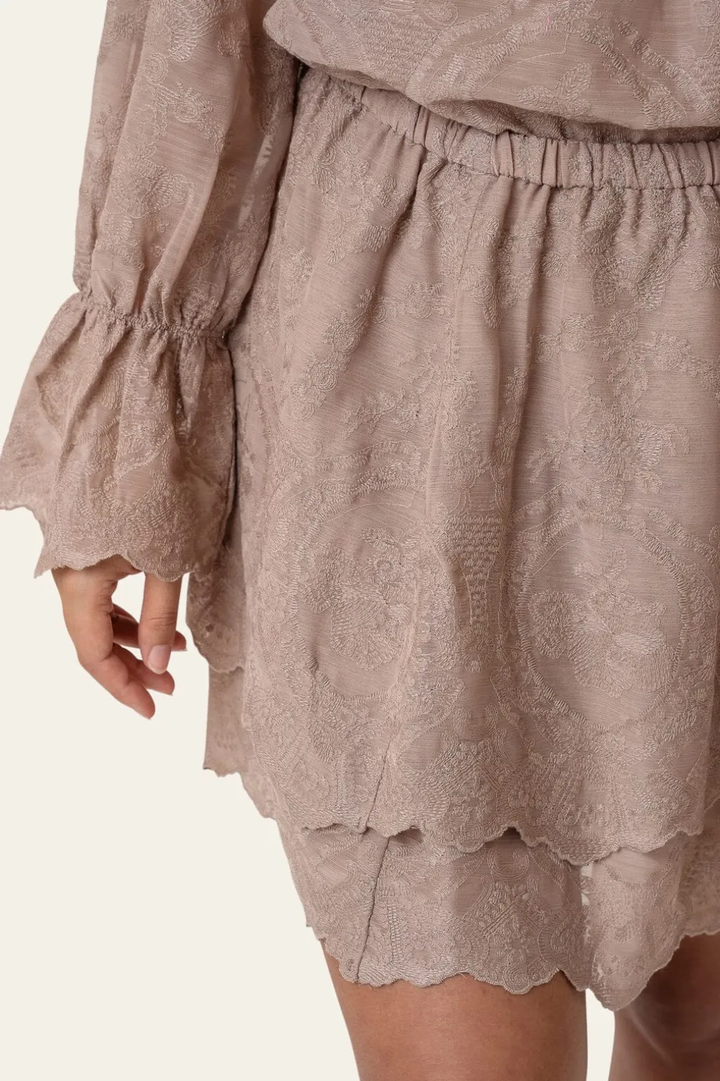 Ellinoric Lace Mini Skirt 2576