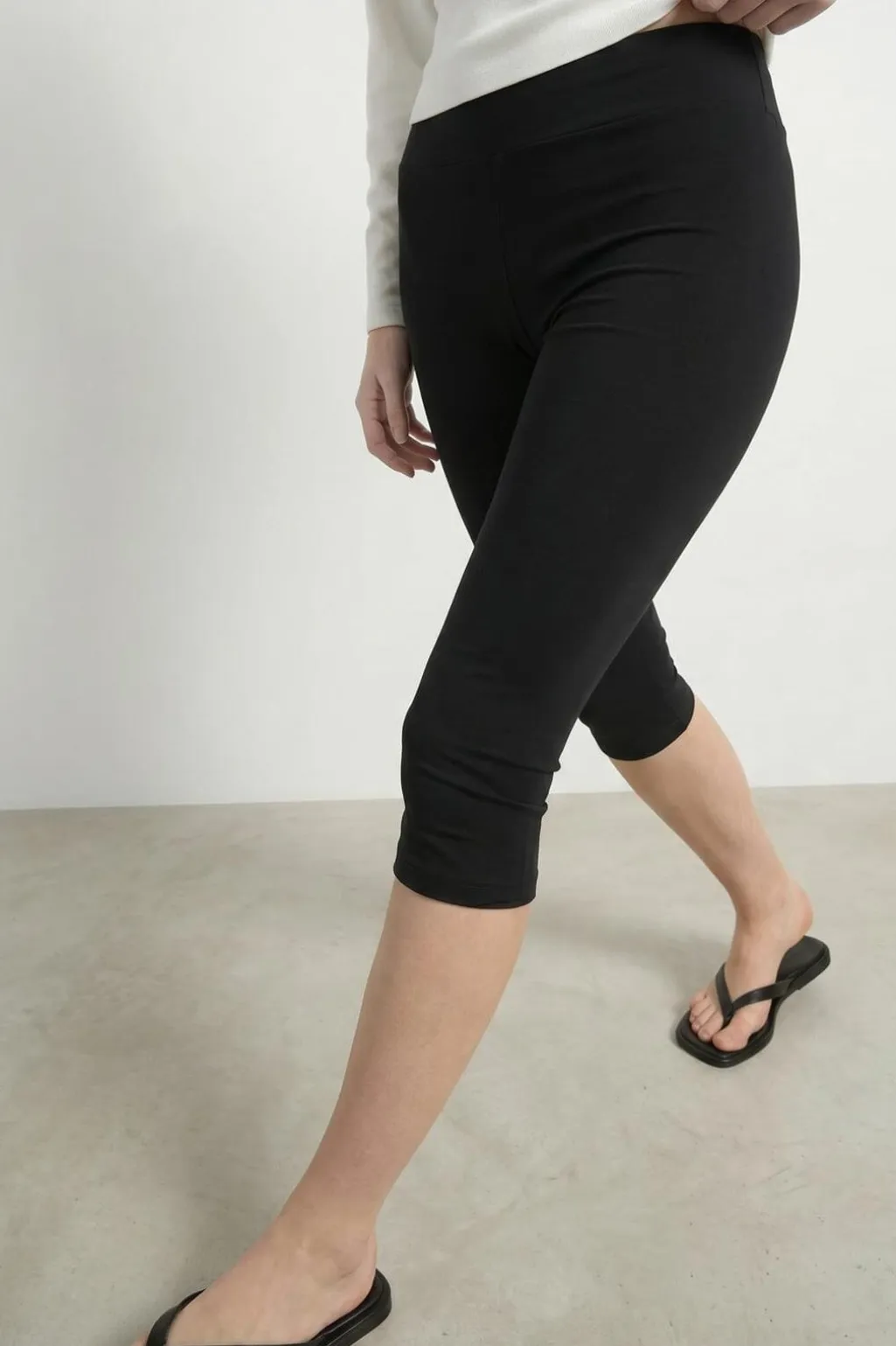 Hdvina Capri Pants 32001090