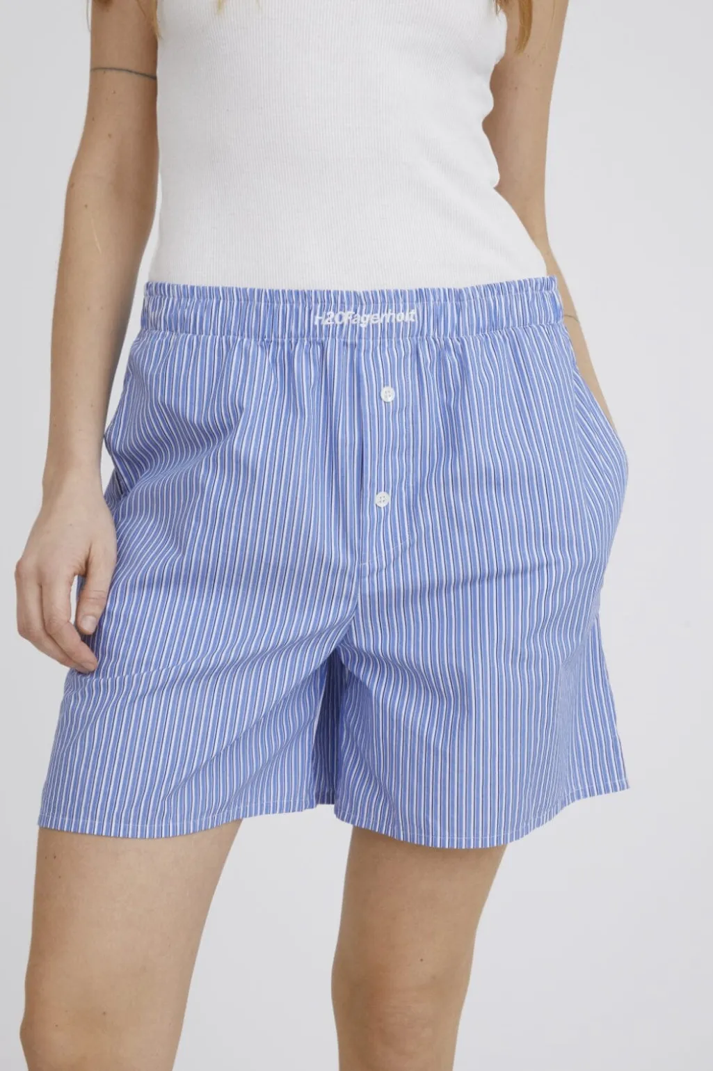 H2fholiday Shorts