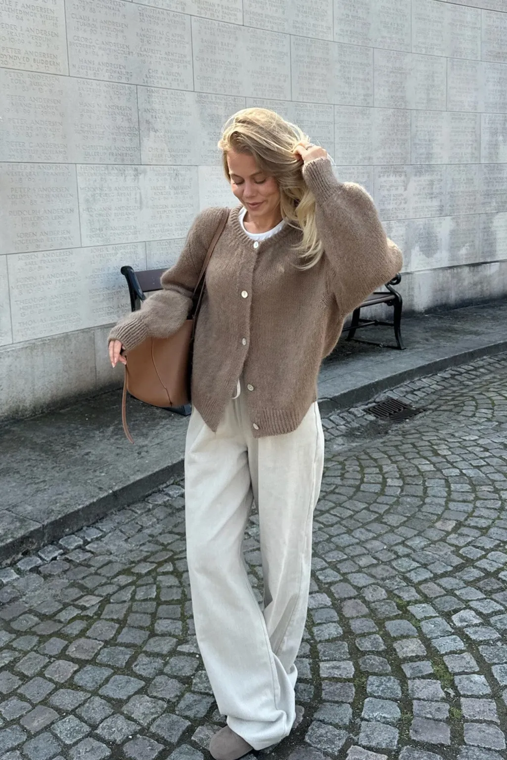 Idaic Cardigan