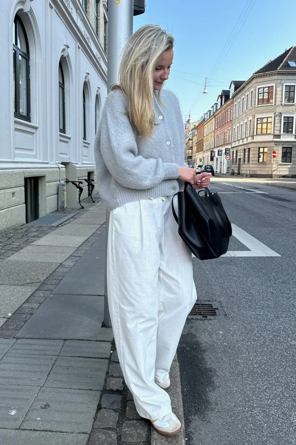 Idaic Cardigan