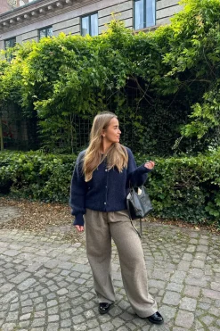 Idaic Cardigan