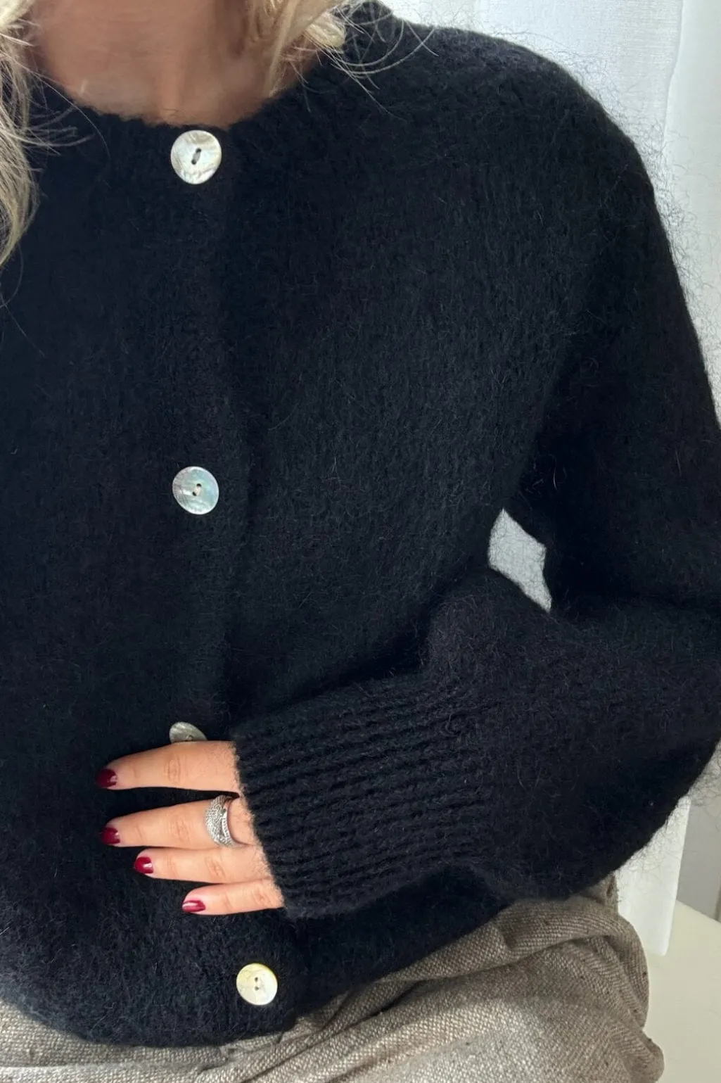 Idaic Cardigan