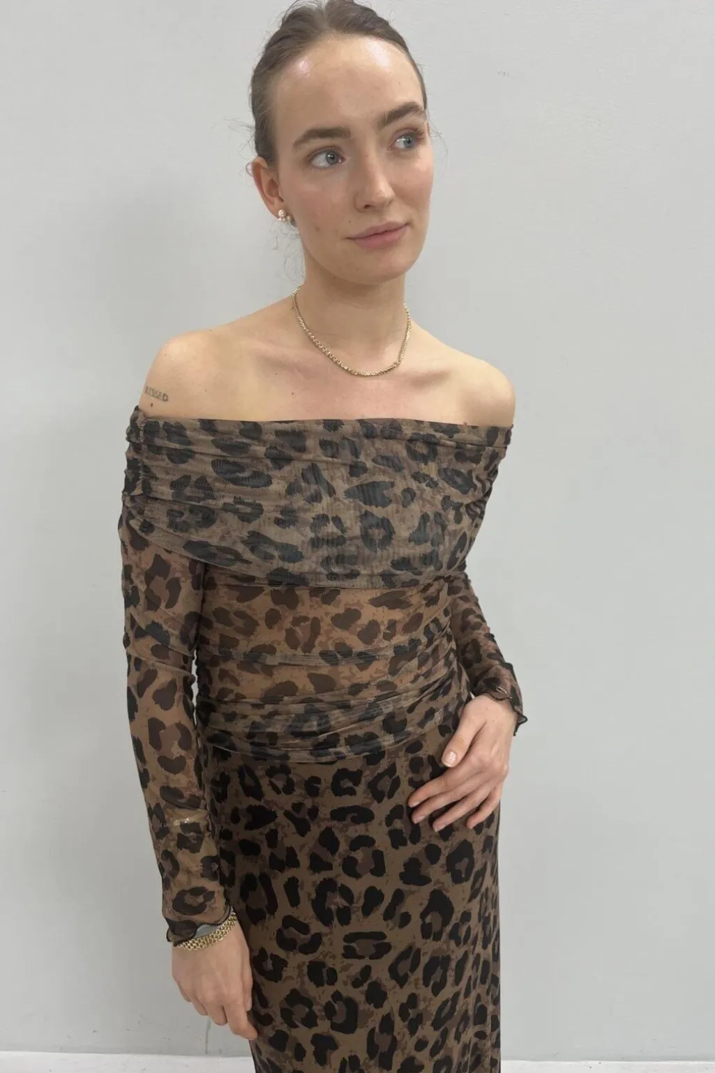Jxminna Mesh Ls Off Shoulder Top