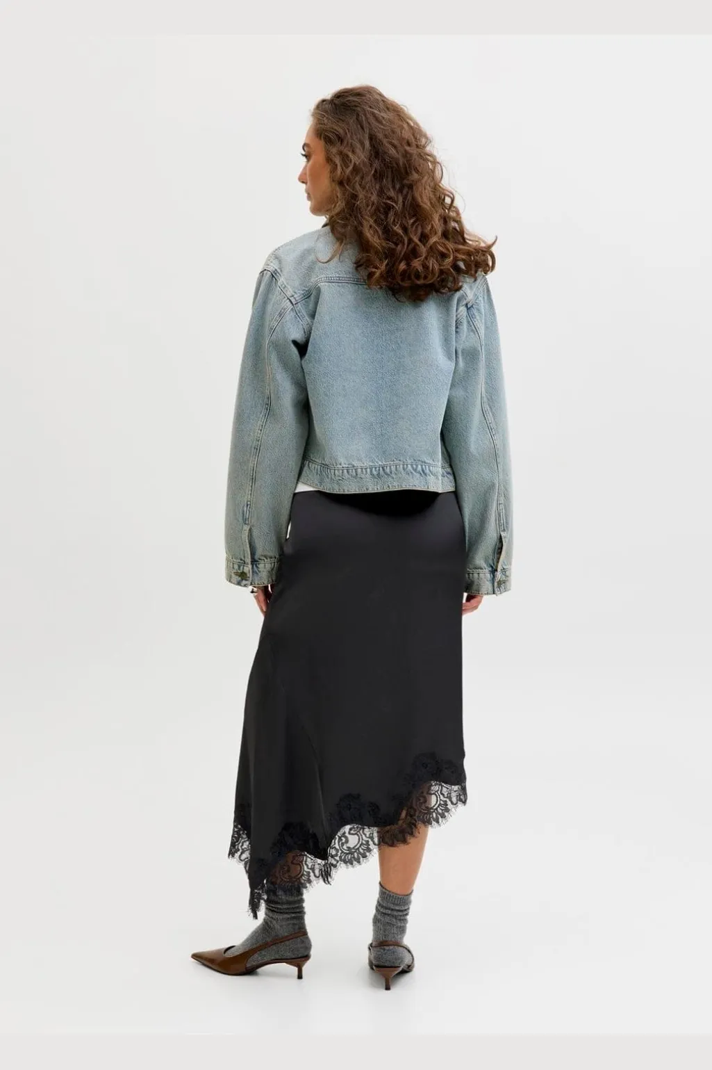 Jxvima Satin Asymmetric Skirt Ln