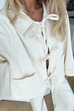 Karlaic Tie Top