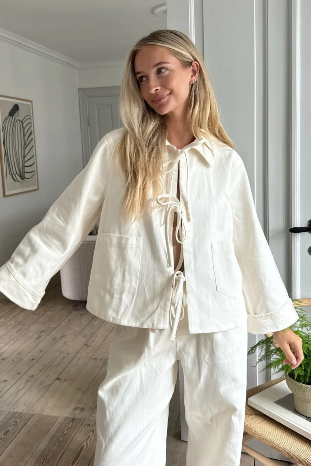 Karlaic Tie Top