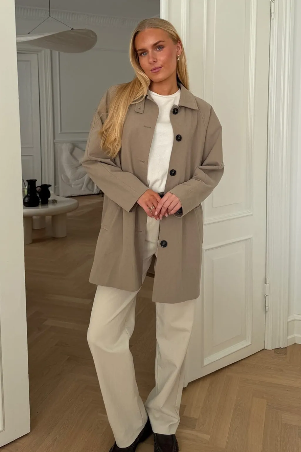 Karlaic Trenchcoat A25106