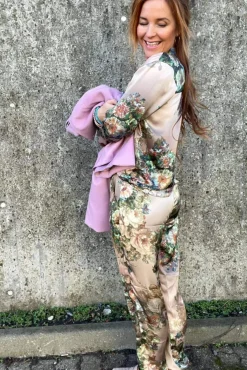 Kmcora Pants