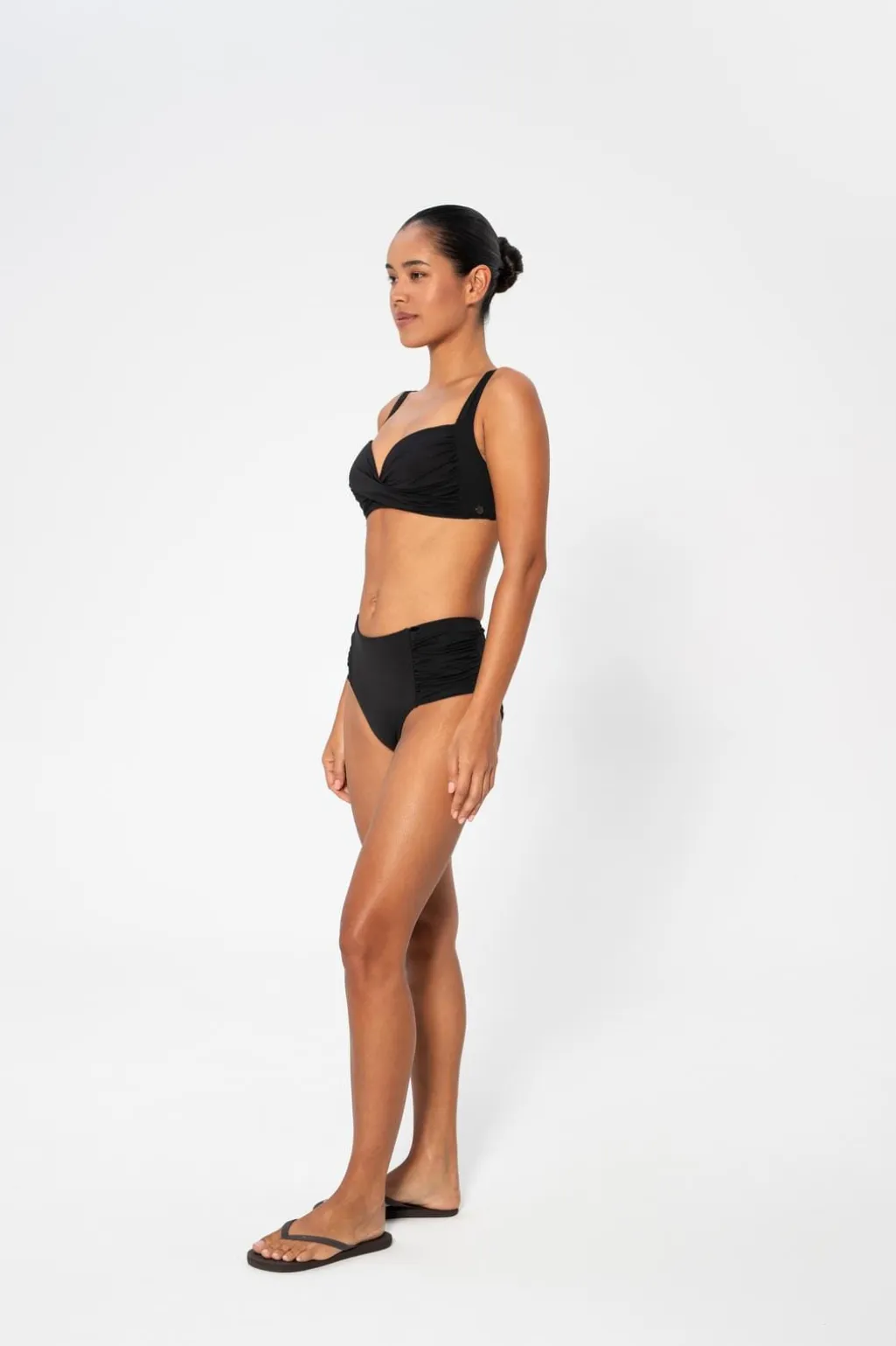 Lydia Solid Top Bikini Top Pews2134