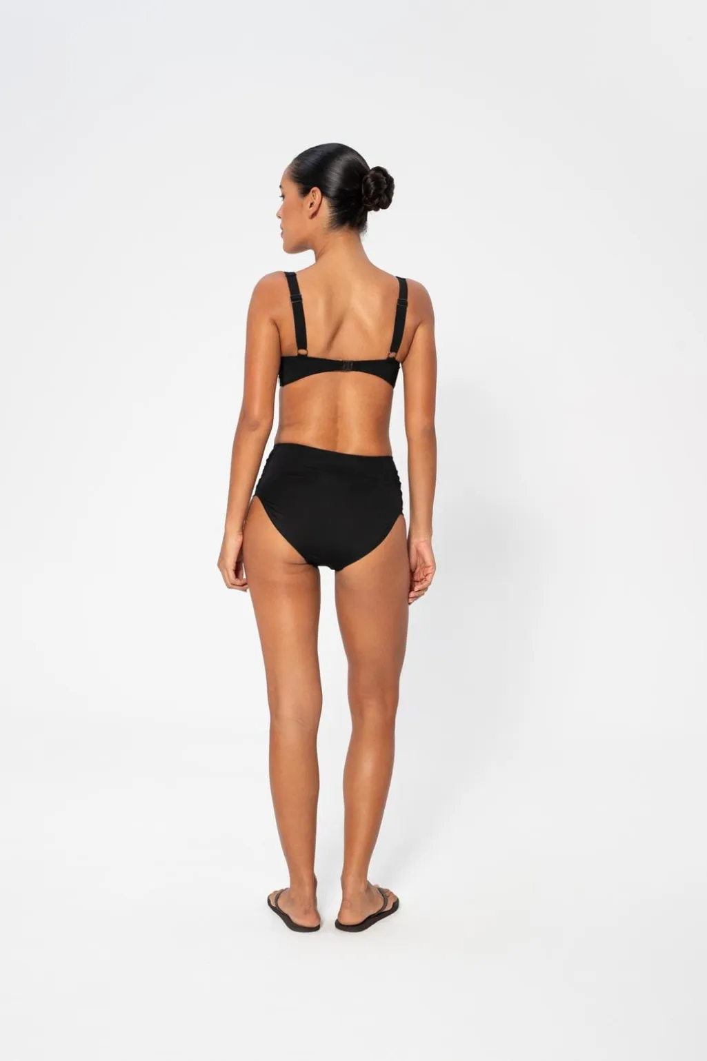 Medea Solid Top Bikini Top Pews2125