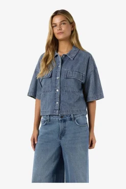 Nmenza S/S Reg Crop Shirt Mg004Mb