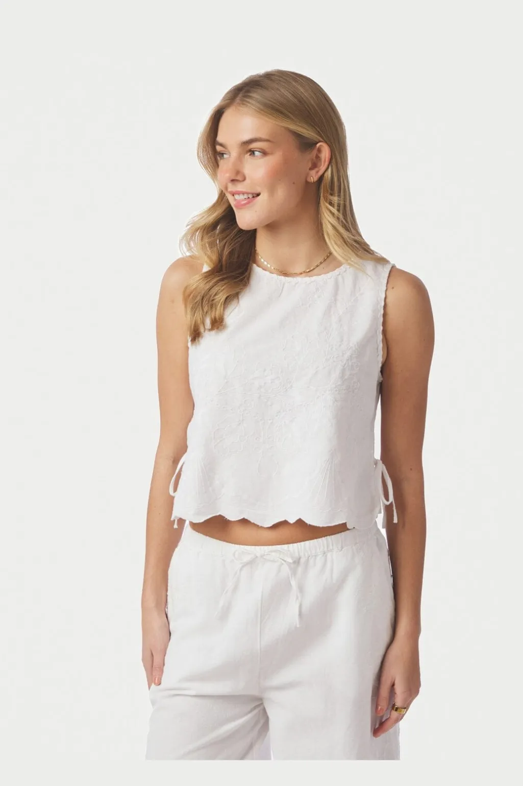 Nnkaelin Embroidery Top 169113