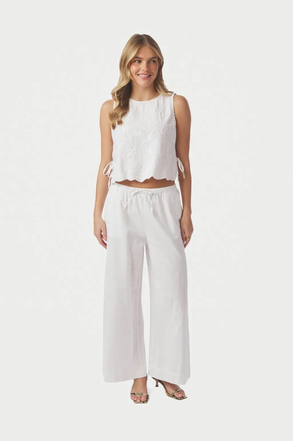 Nnkaelin Embroidery Top 169113