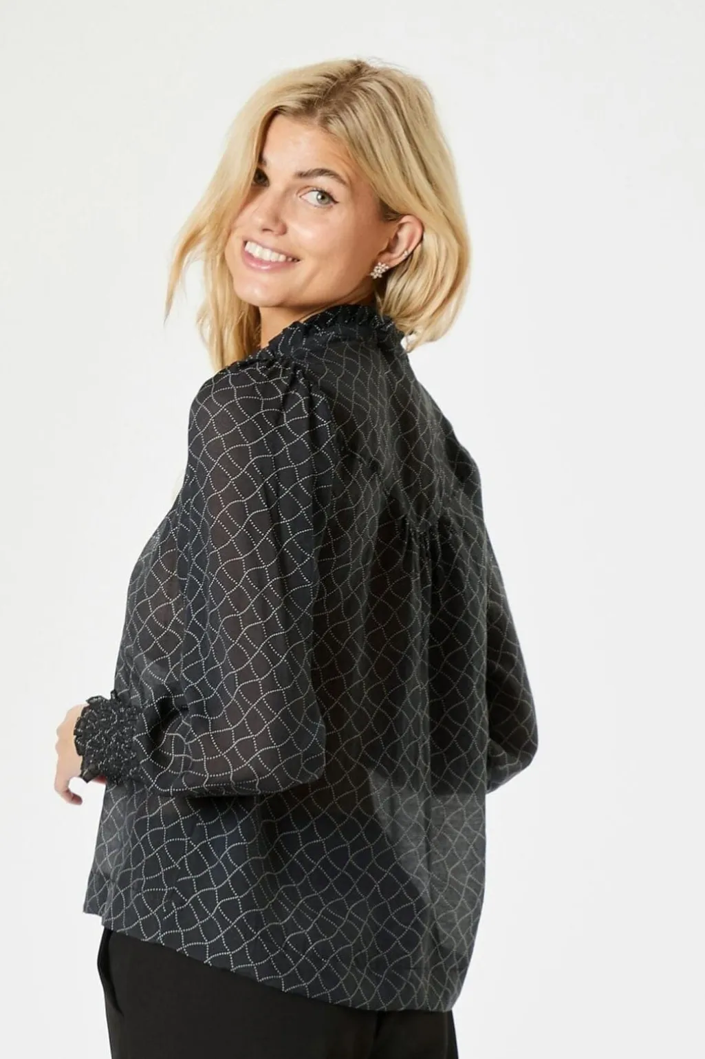 Nnkaria Illusion Blouse