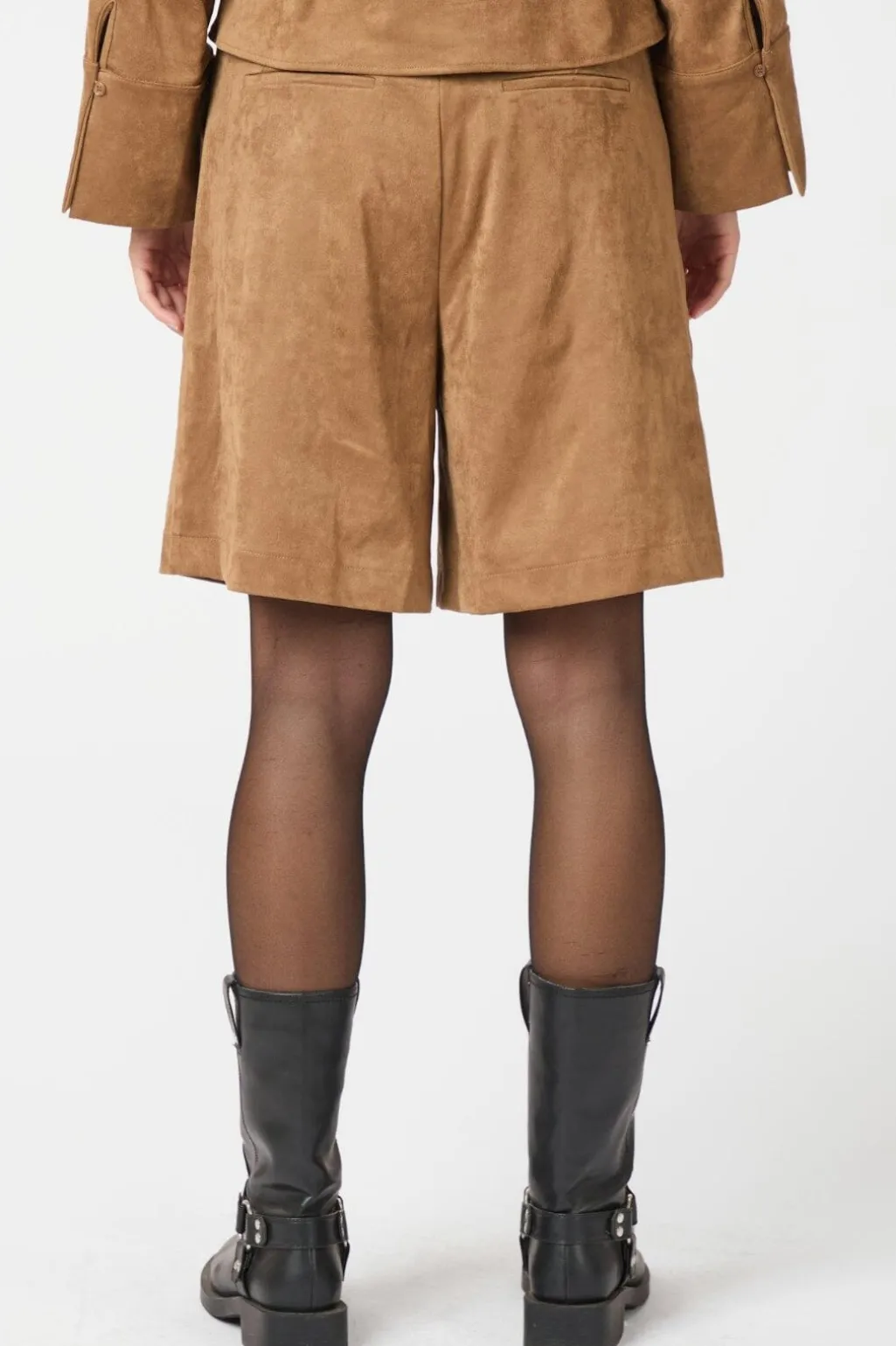 Nnnika Faux Suede Bermuda Shorts 164474