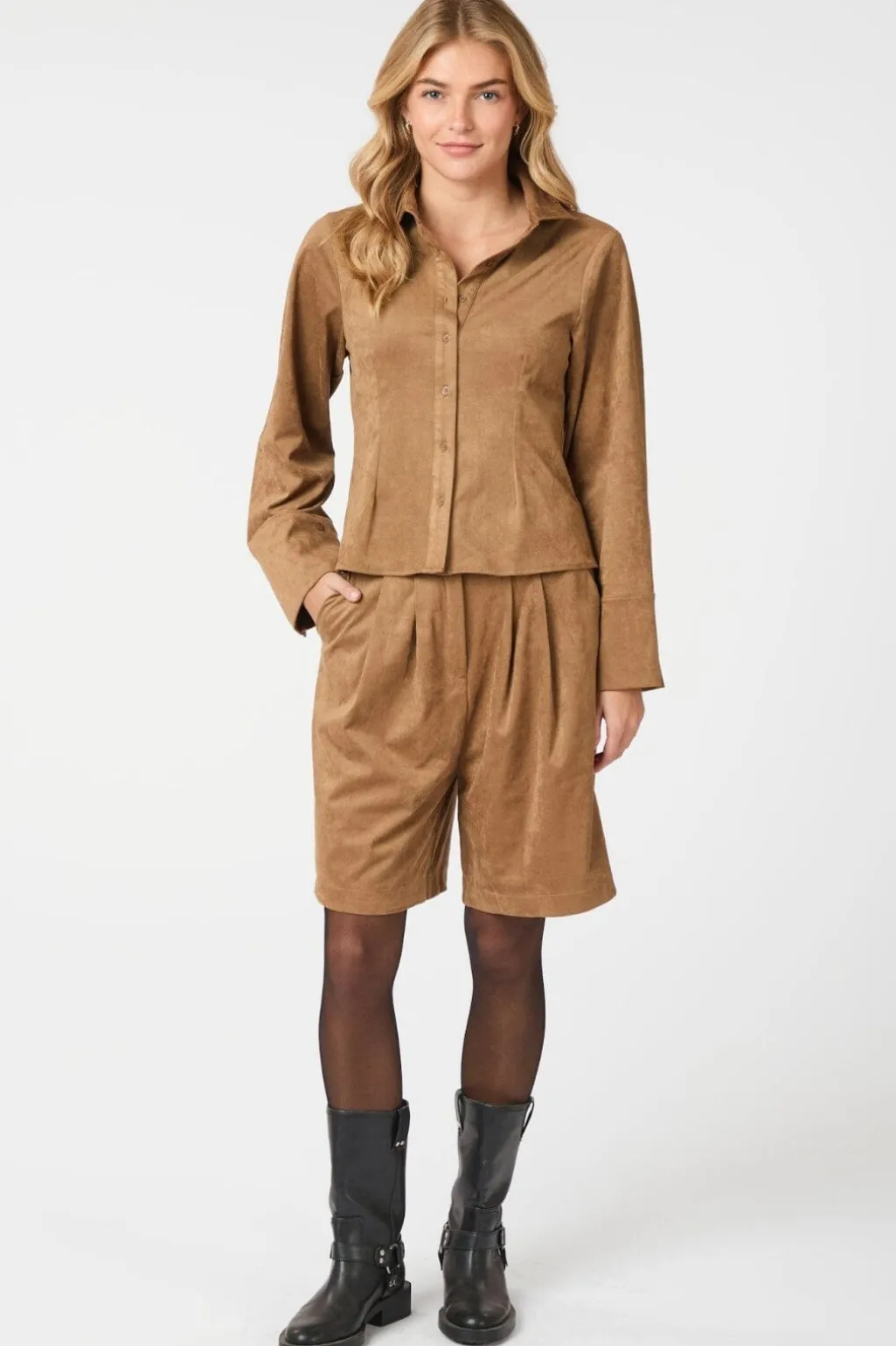 Nnnika Faux Suede Bermuda Shorts 164474