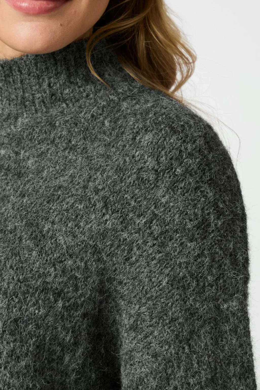 Nnpaulina Fluffy Knit Blouse 164729