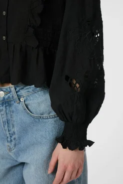 Nnpetrine Embroidery Blouse 161136