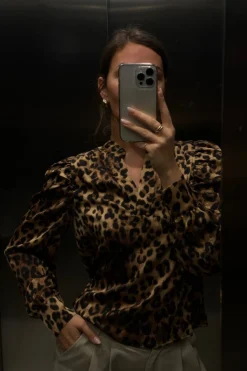 Nnrosslyn Leo Blouse