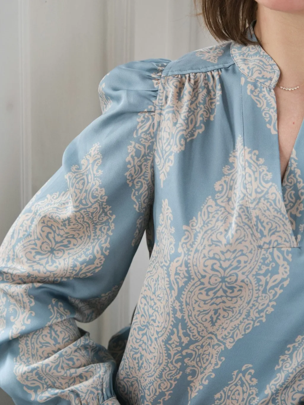 Nnrosslyn Paisley Drop Blouse 163976