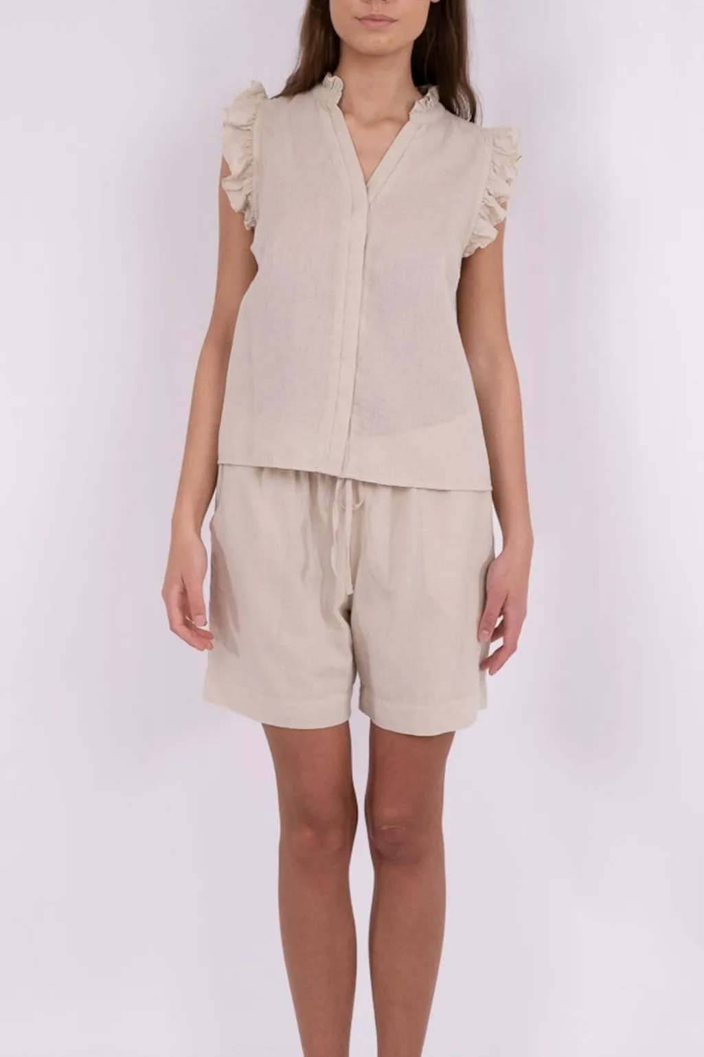 Nnshea Linen Shorts