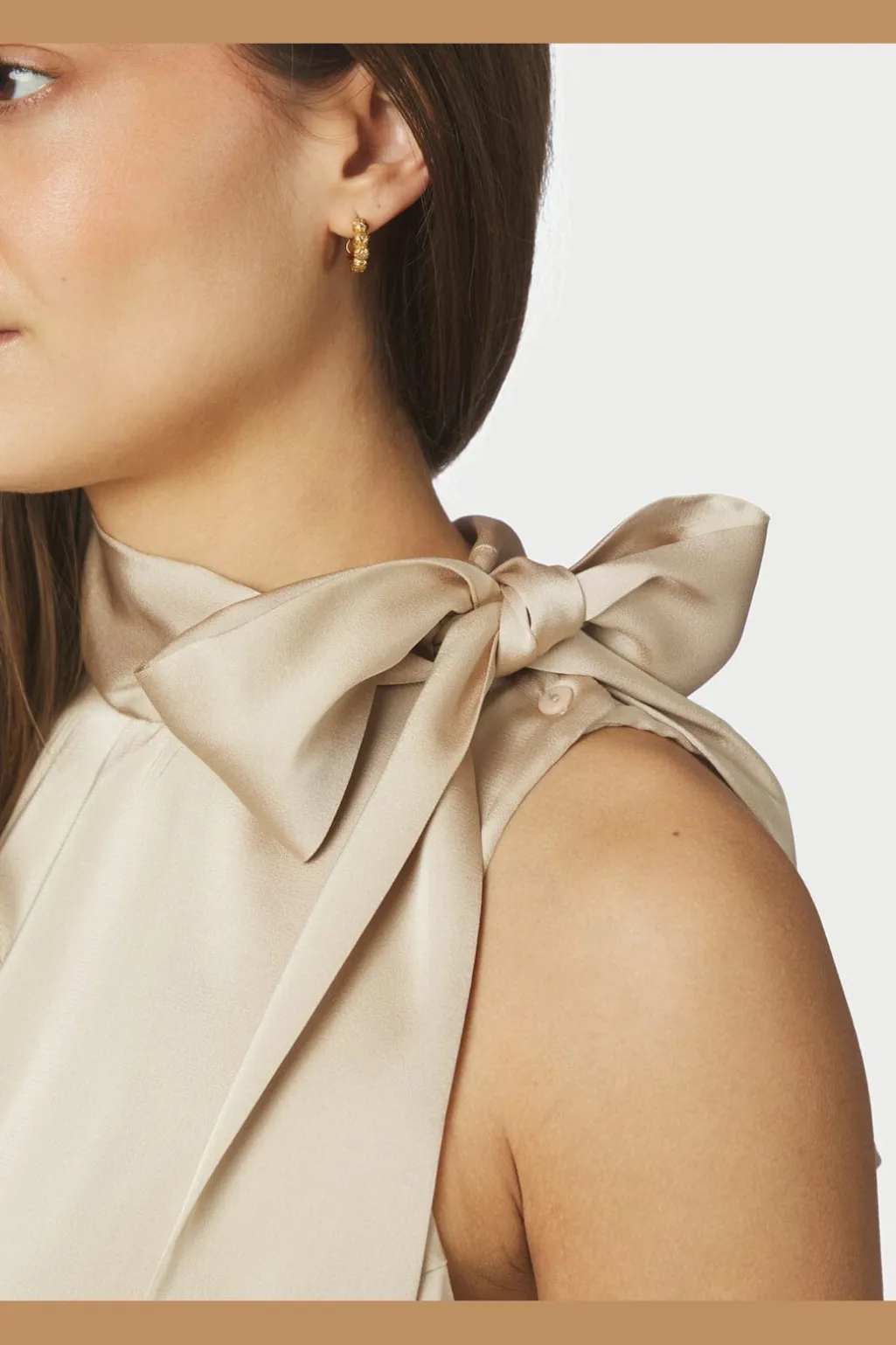 Nnveda Drapy Satin Top 166605