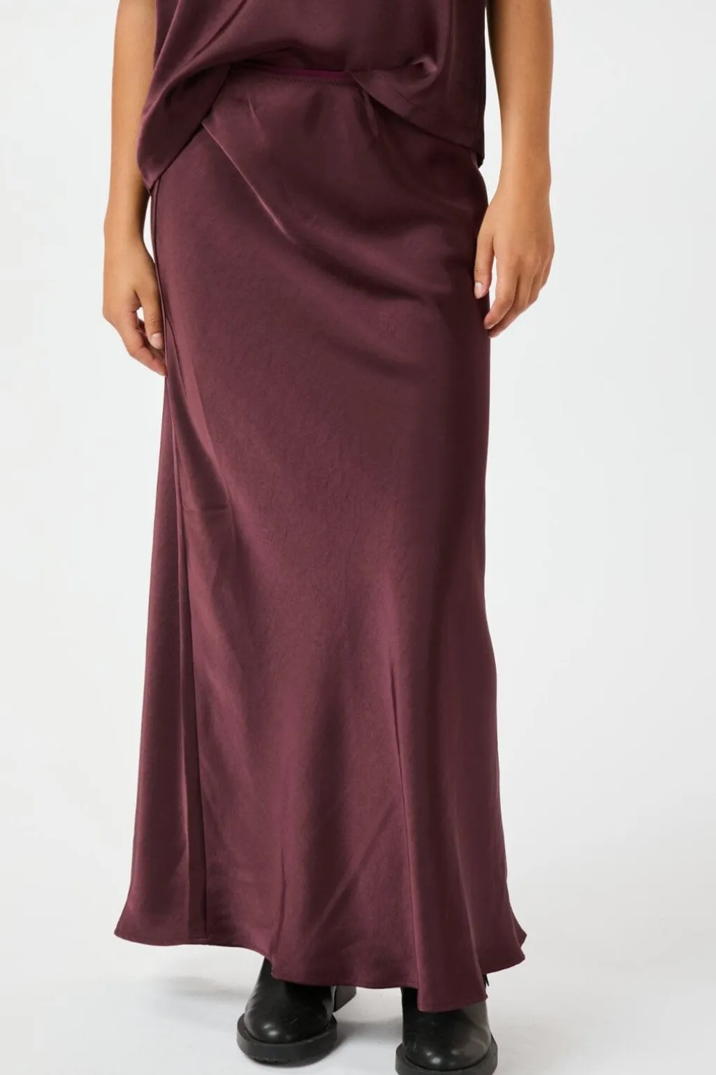 Nnvicky Heavy Sateen Skirt 159588