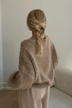 Noraic Sweater