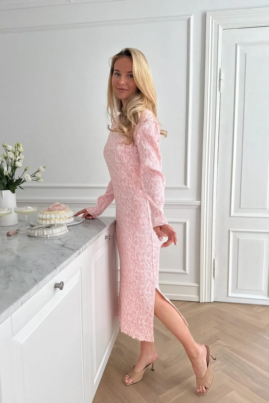 Odaic Dress A1015