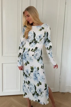 Odaic Dress A1015